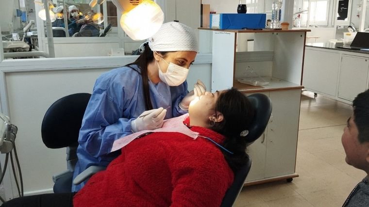 ¿Cómo funciona el servicio de Odontología para personas con discapacidad de la UNC?