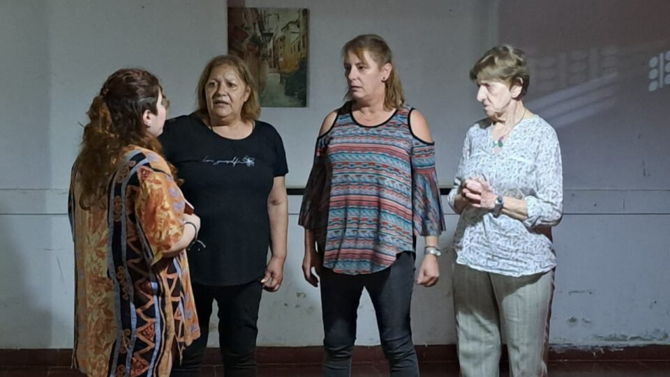 Continúa el ciclo de Teatro Comunitario en B° Los Boulevares
