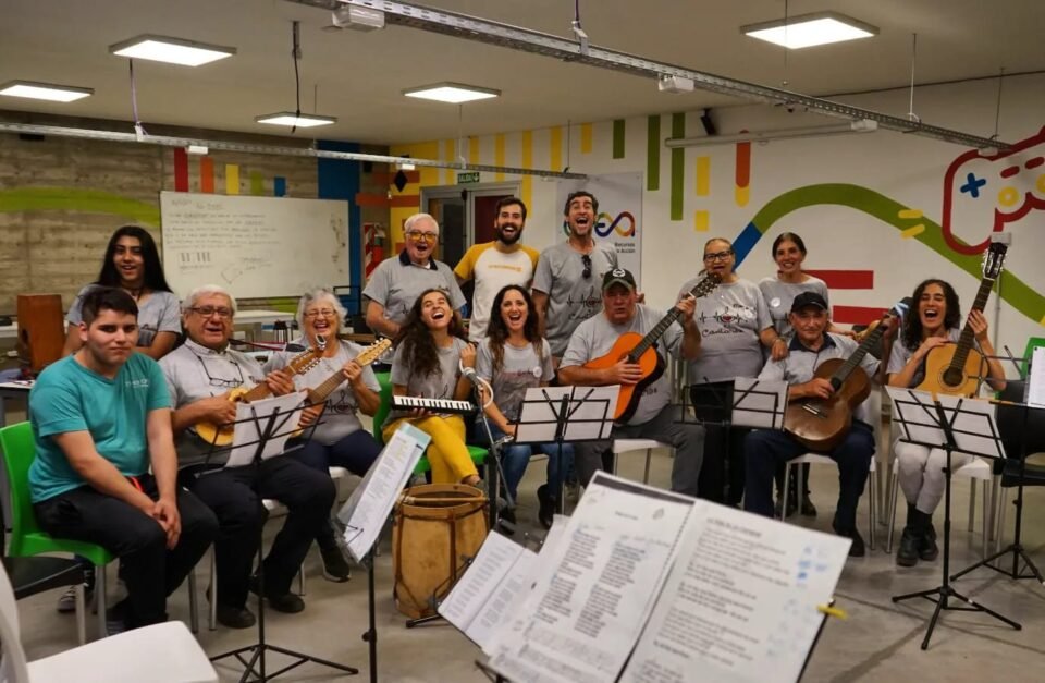 CREA Tu Música: Un proyecto para grabar covers y aprender sobre arreglos