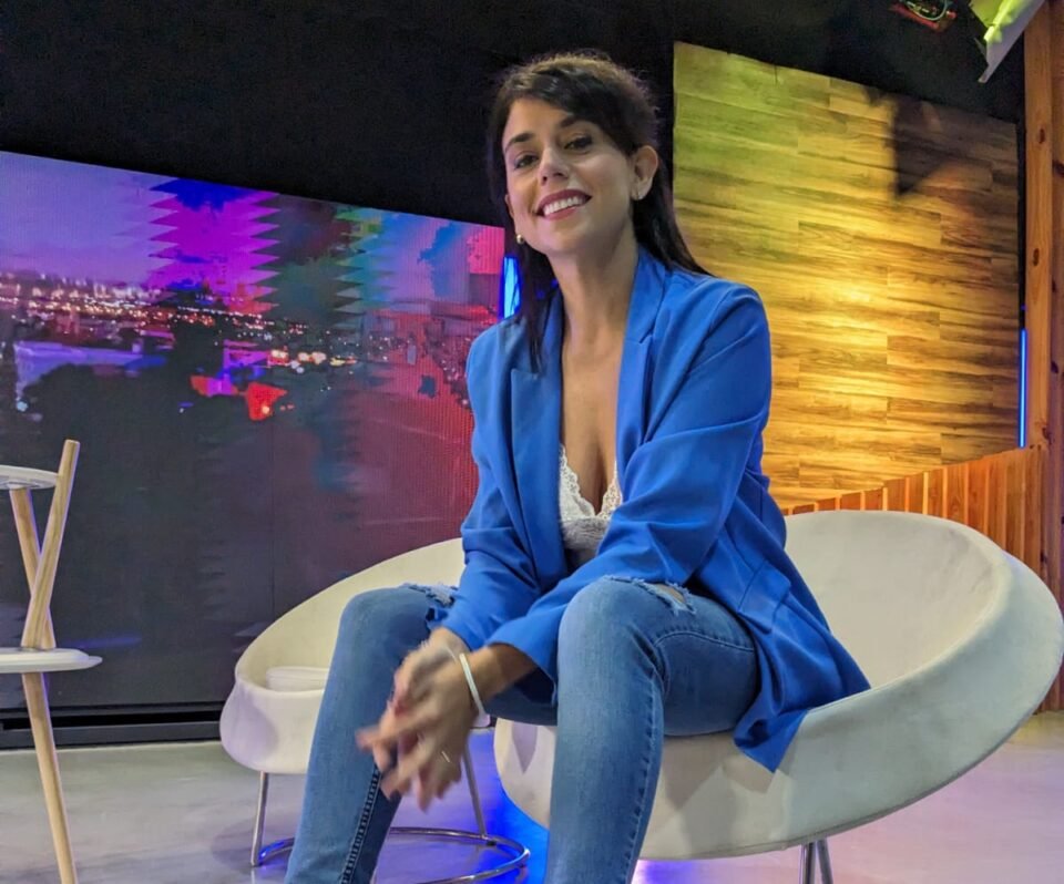 Ximena salkind: “Canal 10 es mi segunda casa, el lugar donde amo estar”