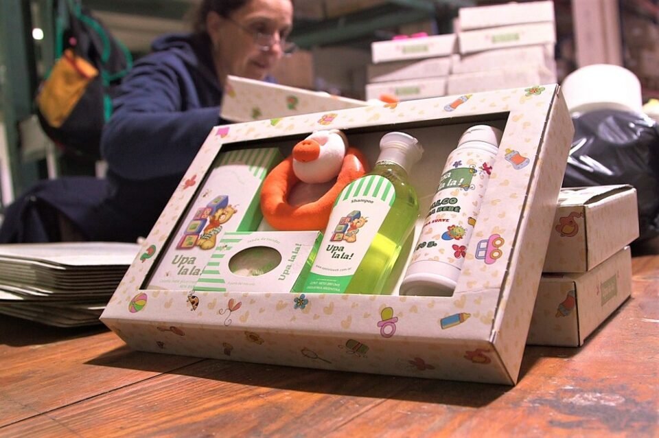 Una marca cordobesa de productos para bebés llegó al mercado uruguayo