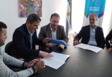 Estudiantes de instituciones municipales aprenderán y practicarán rugby