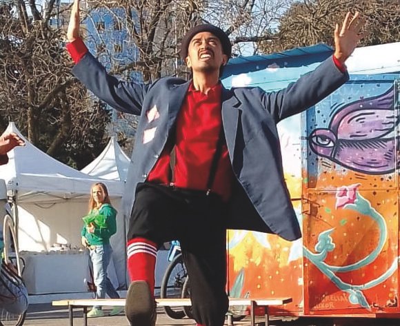 “Mi mayor recompensa es el abrazo de un niño al final de cada show”