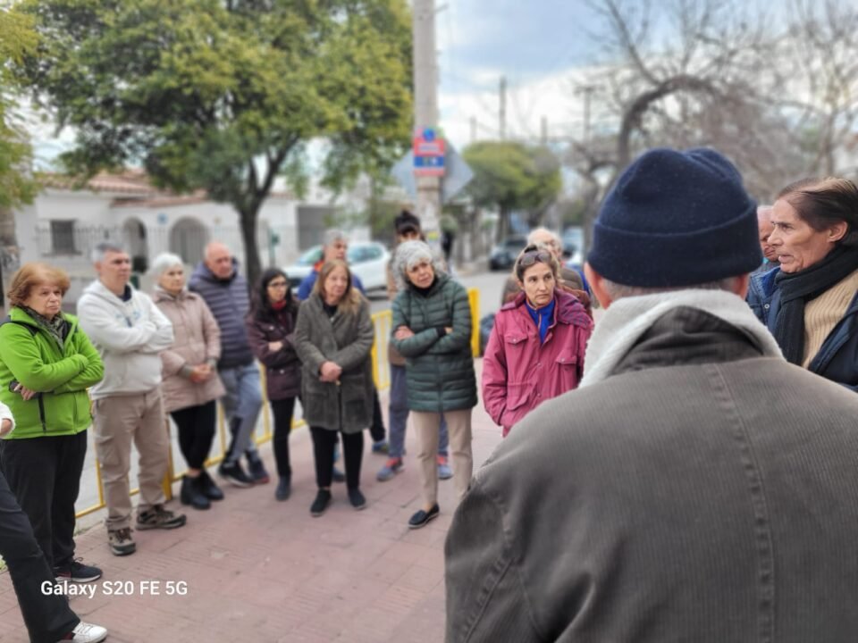 Vecinos se oponen a la construcción de un complejo de torres en el Shopping de Villa Cabrera