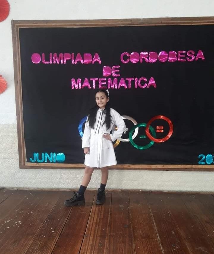 Tiene 9 años, asiste a la Escuela Ejército de Los Andes y brilla en Matemáticas