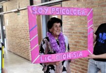 A sus 87 años, Dionisia se graduó de Psicóloga