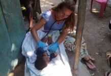 Fue casco azul, adoptó a su hija en Haití y cofundó un Hospital ambulante en Córdoba