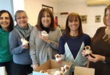 “Tejemos para vos”: Confeccionan y donan cartucheras, mantas y ajuares a sectores carenciados