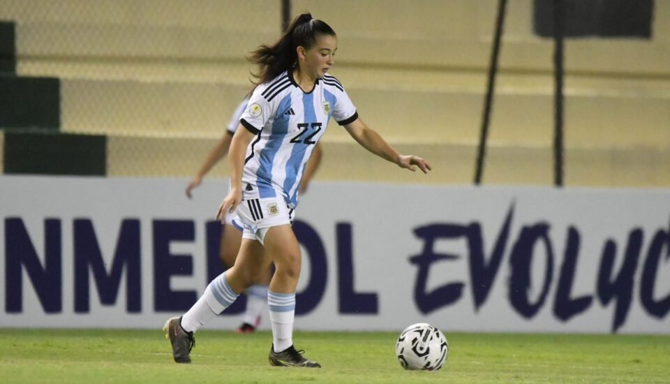 Luchy Araya: “Jugar el Sudamericano Sub 17 con Argentina fue una experiencia inolvidable”