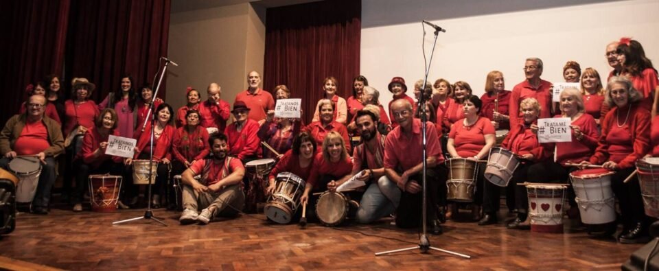 La Fundación Fuerza Mayor promueve un envejecimiento activo a través de la música