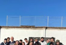 Alumnos de El Salvador presentaron su microemprendimiento de cosmética sustentable