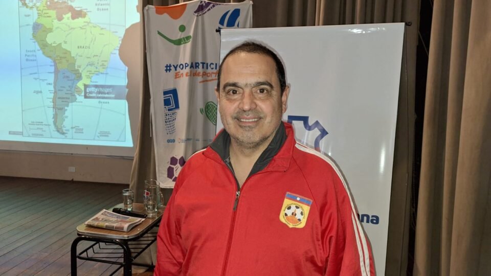 En el Instituto José Peña, se realizó la charla sobre “Fútbol con identidad”