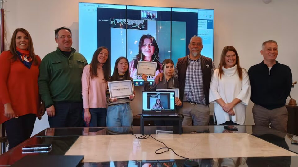 Jóvenes cordobesas crearon una app que detecta incendios forestales