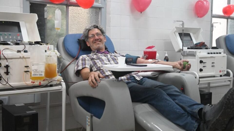 Solidario: Un vecino de Córdoba realizó 100 donaciones de sangre