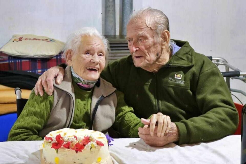 Nélida y Tito cumplieron 77 años de casados y marcaron un récord en Córdoba