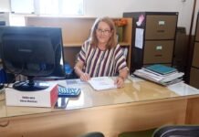 Después de 46 años de servicio se jubila la secretaria del Instituto Sor María Antonia de Paz y Figueroa