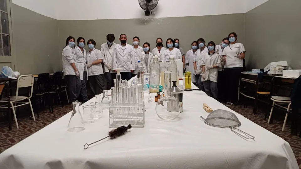 Alumnos de Córdoba desarrollan un hongo para combatir el dengue