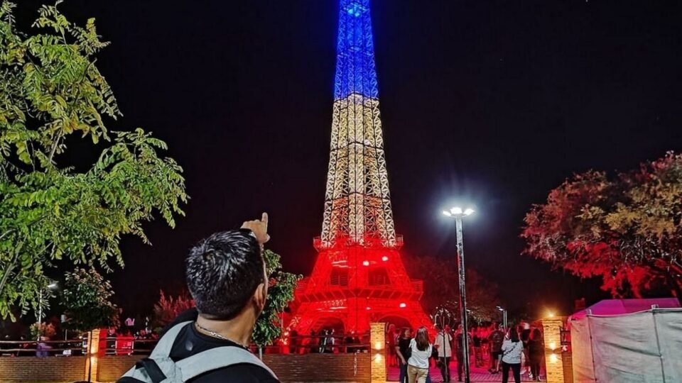 Villa Parque Siquiman ya disfruta de la Torre Eiffel