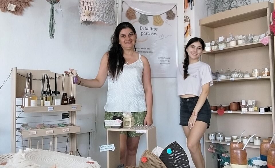 Día de la Mujer: Madre e hija 100% Emprendedoras