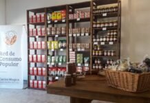 Productos saludables y precios bajos en el Mercado Solidario