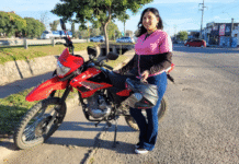 Es de Jesús María y creó un servicio de moto Uber exclusivo para mujeres