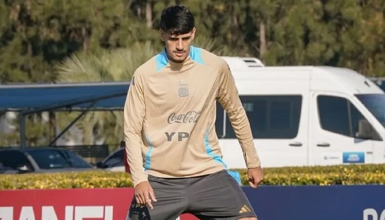 Mariano Troilo: De B° Poeta Lugones a la Selección Argentina