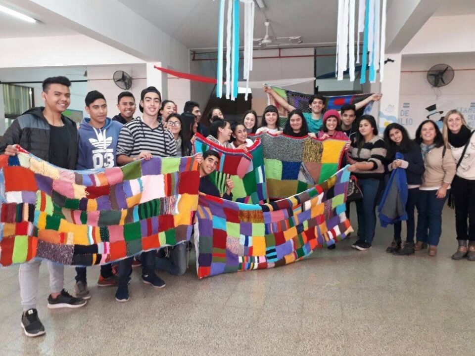 Solidaridad que abriga: Campañas para ayudar a combatir el frío