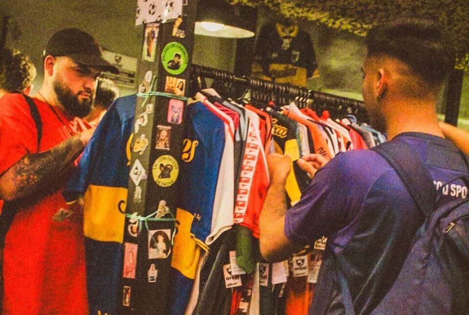 Camisetazo 4.0: pasión, coleccionismo y amor por los colores