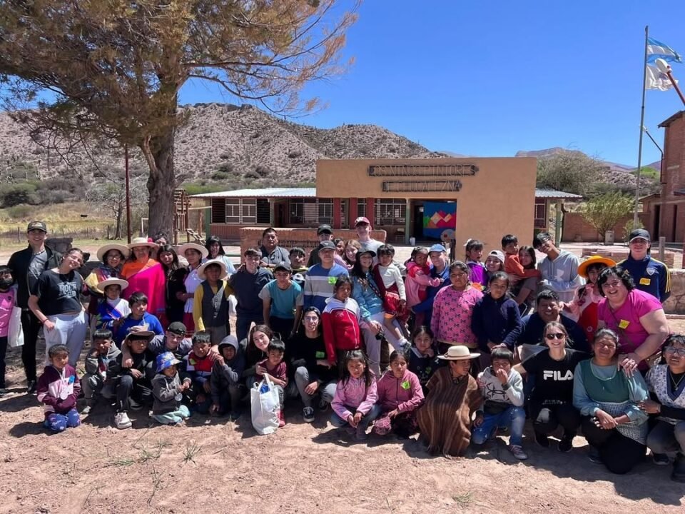Alumnos del Claret se preparan para  llevar ayuda a la Quebrada de Humahuaca