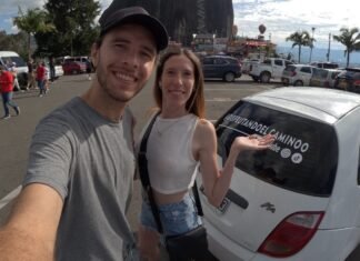 Una pareja cordobesa viaja rumbo a Alaska en su Ford Ka 2006