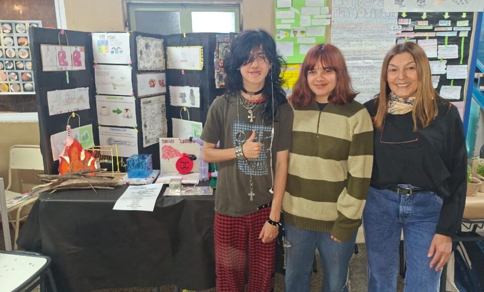 “Aprender creando” en la Feria de Ciencias  del IPEM 198 Dr. Martín Ferreyra