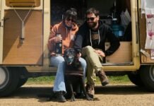 Una pareja argentina recorre América vendiendo pizzas en un horno móvil