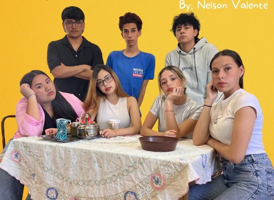 Alumnos del Juvenilia estrenarán la obra “Sólo llamé para decirte que te amo”