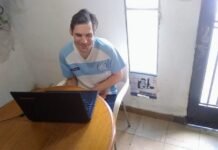 Damián Roiz, el locutor no vidente de B° Zumarán que sueña con hacer radio