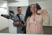 Unidos por la sangre y la música: padre e hija hicieron vibrar Cosquín