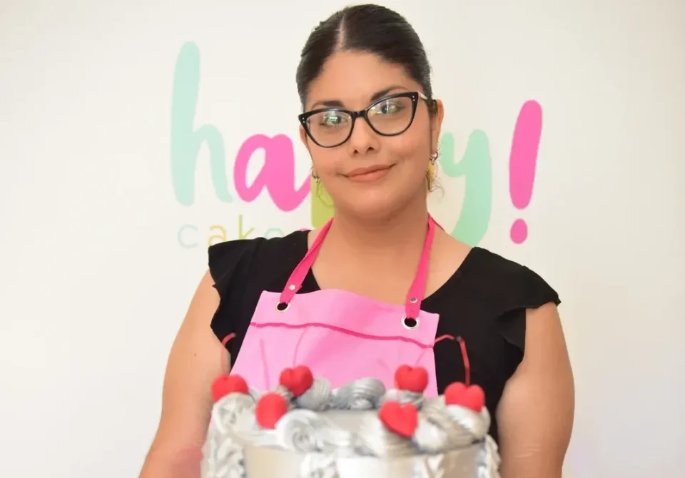 De un emprendimiento local al escenario del Kempes: la historia de Belén y la torta para Tini Stoessel