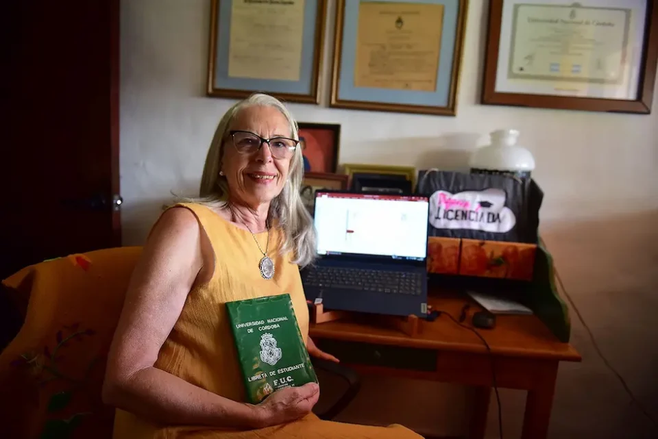 A los 65 años se recibió de Licenciada en Antropología en la U.N.C.