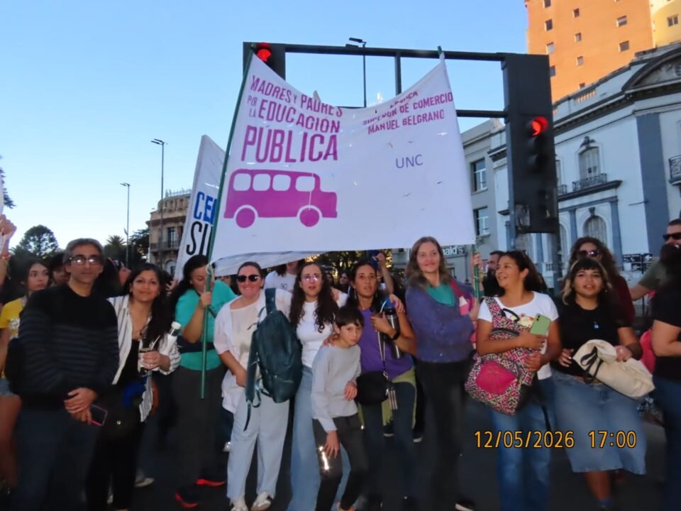 El Manuel Belgrano se organiza y sale a la calle para defender la educación pública