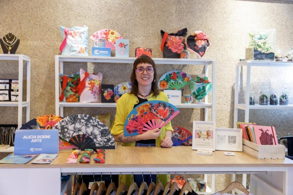 Alicia Bogni y el arte de conectar con el deseo a través del Collage