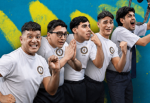 “Chicos Católicos, Apostólicos y Romanos”: la comedia que mira la infancia sin filtros llega a Córdoba