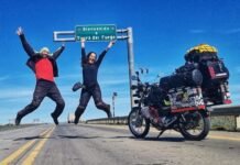 Desde hace tres años, recorren Argentina en una moto Yamaha 125cc