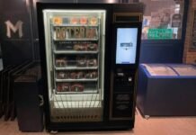 La carne ya no duerme: en Villa Warcalde instalaron la primera máquina expendedora de cortes vacunos las 24 horas