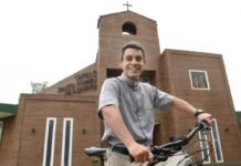 Del altar a las montañas: la historia del Padre Tomi que une fe, running y mountain bike